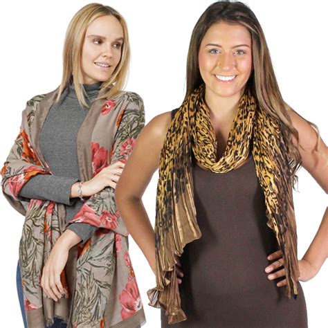 The magic scarf: a versatile accessory for all ages